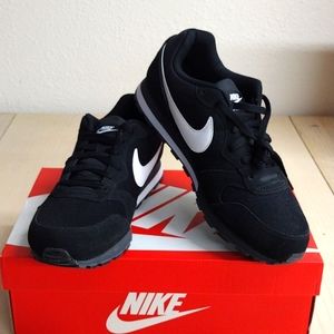 NIKE Men's MID RUNNER 2 Running Shoes!